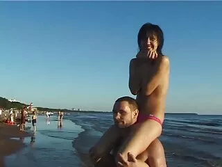 ClubSweetHearts - Amalia anal amatör porno Davis Şehvetli hatun ihtiyaçlarına dikkat ediyor